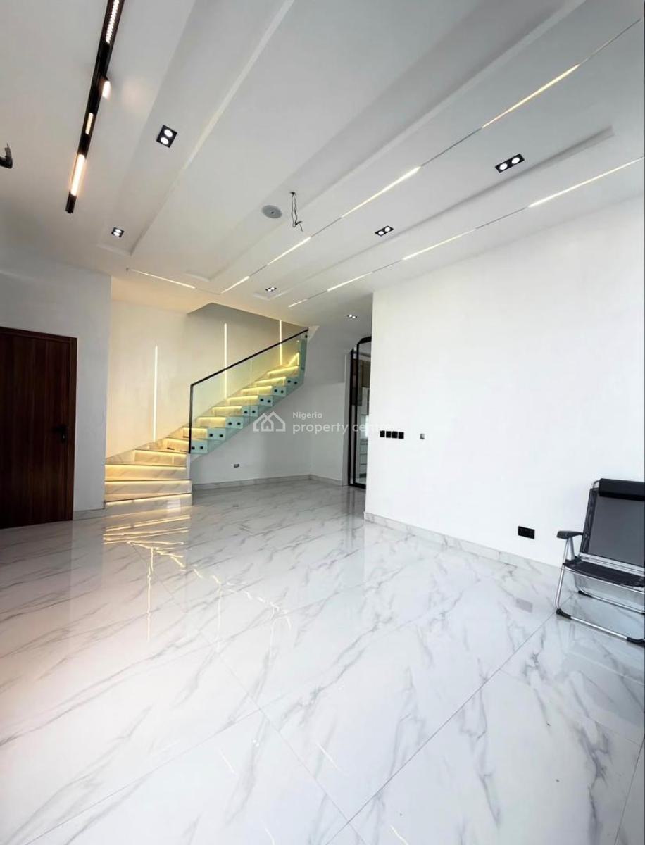 Lovely 4 Bedroom with Bq, Ikota, Lekki, Lagos, Semi-detached Duplex for Sale