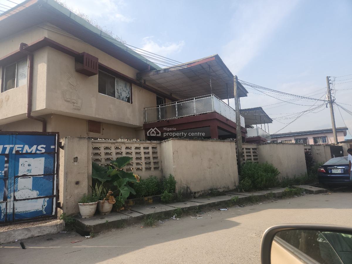 11 Bedrooms Fully Detached House, Medina Road, Gbagada, Lagos, Detached Duplex for Rent