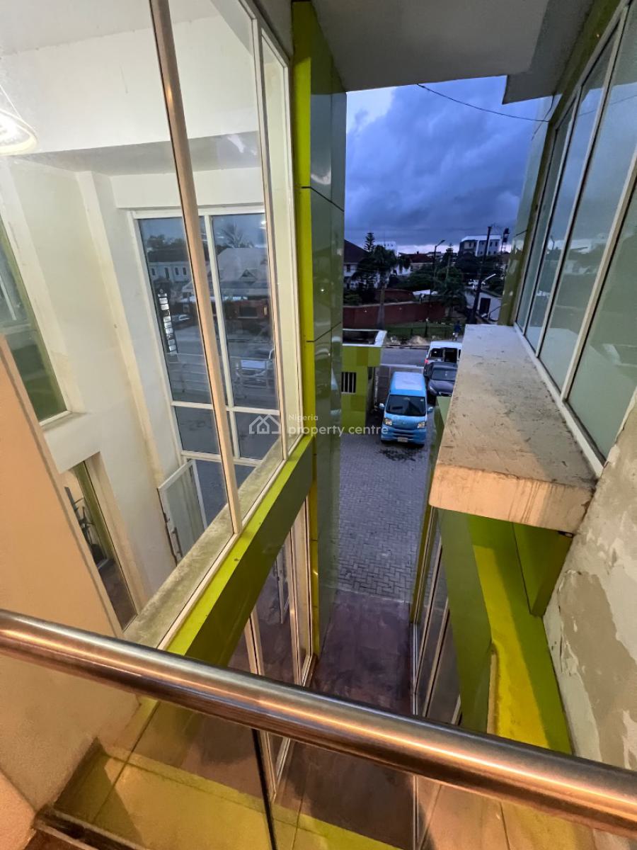 Five-star Shop/commercial Space in a Prime Business Location, Lekki Phase 1, Lekki, Lagos, Commercial Property for Rent