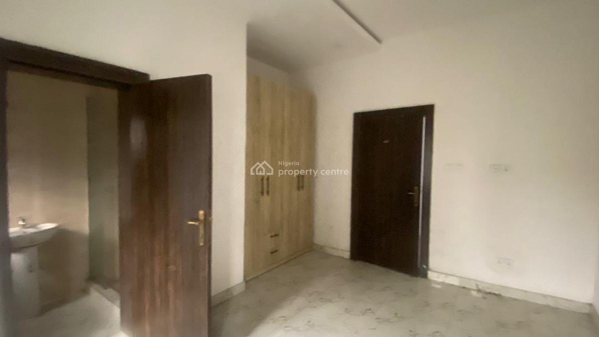 Prime Investment Property in Ikeja, Ikeja, Lagos, Flat / Apartment for Sale