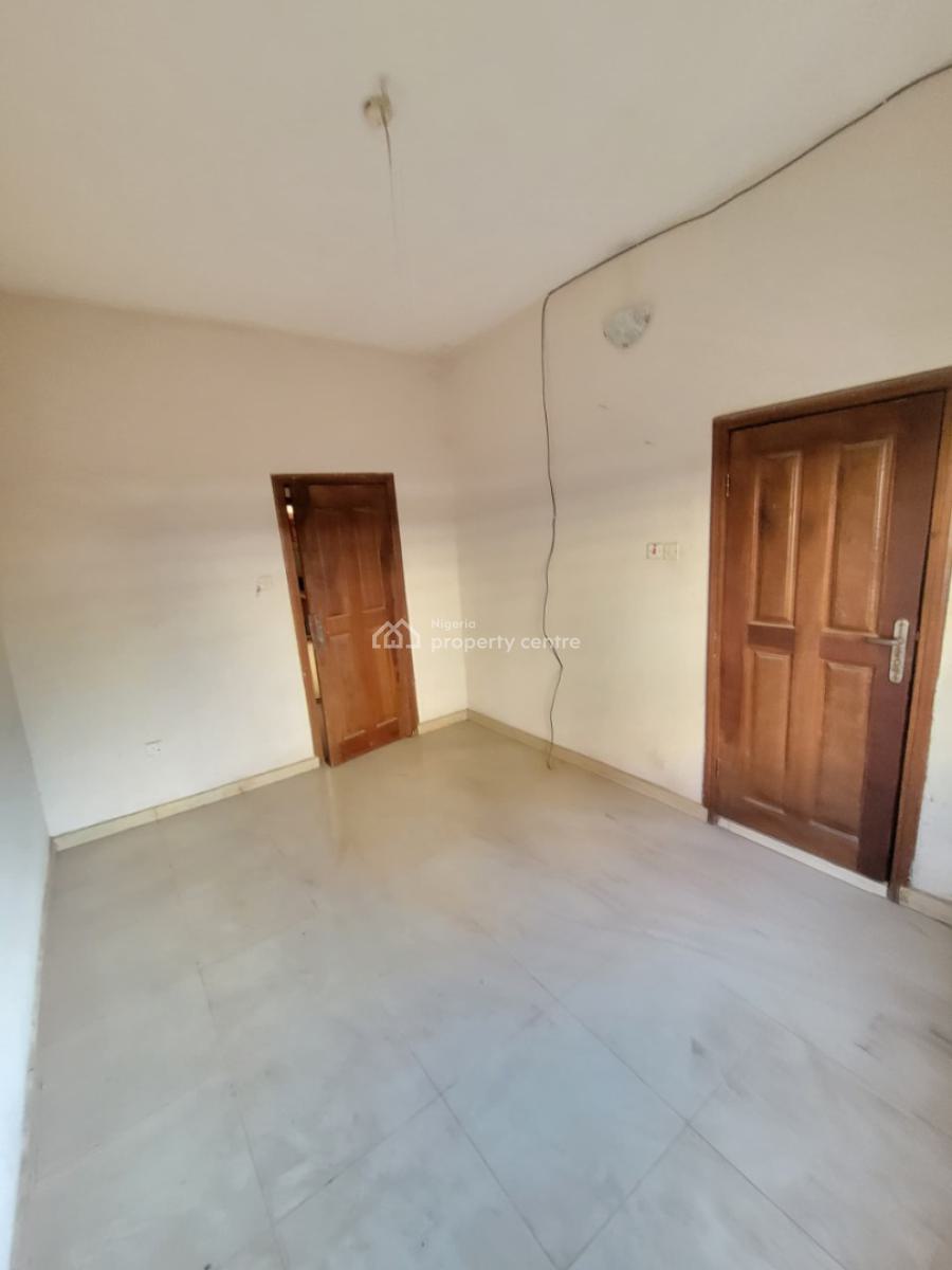Spacious and Sharp 3 Bedroom Flat, Silver Point Estate, Ajah, Lagos, Flat / Apartment for Rent