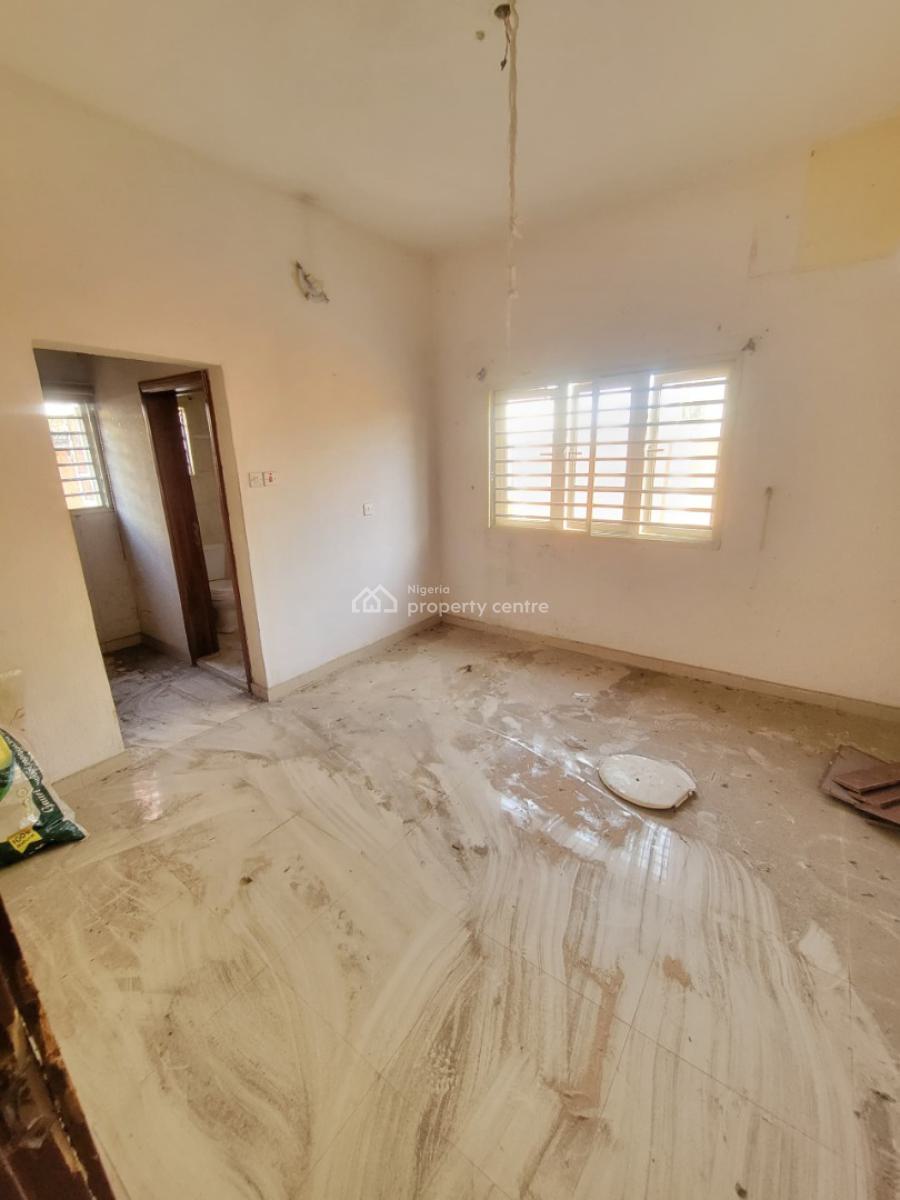 Spacious and Sharp 3 Bedroom Flat, Silver Point Estate, Ajah, Lagos, Flat / Apartment for Rent