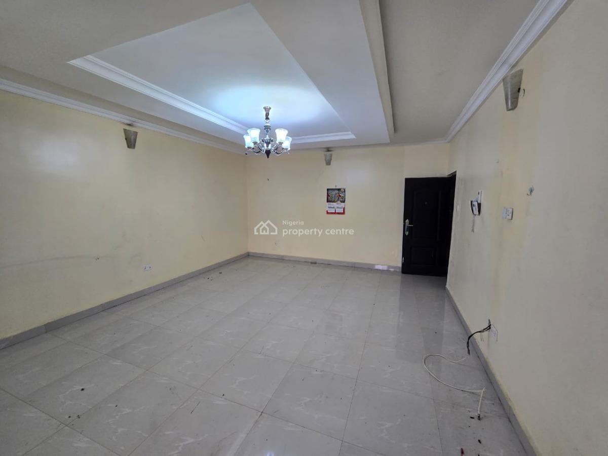 Fully Serviced 2 Bedroom Flat Ensuit Upstairs, Off Ajose Adeogun, Victoria Island (vi), Lagos, Flat / Apartment for Rent