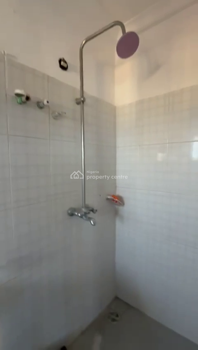 Massive 3 Bedroom Flat, Gbagada, Lagos, Flat / Apartment for Rent