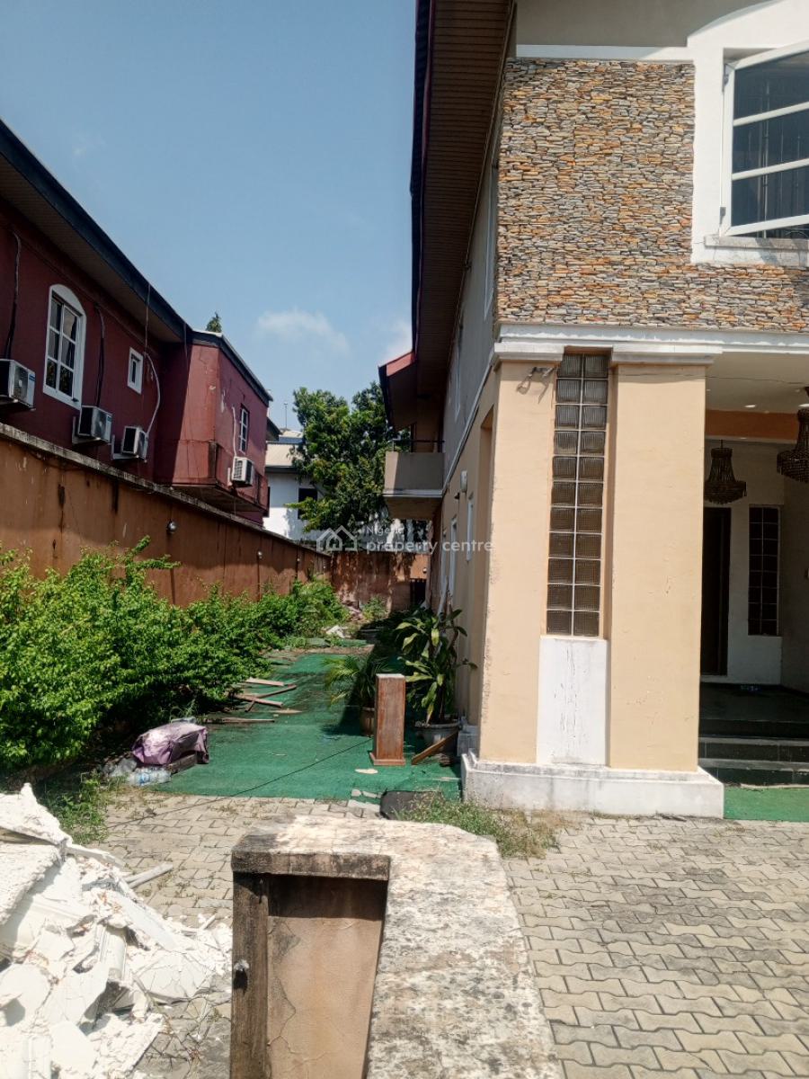 Luxury 6 Bedroom Fully Detached House with Bq, Lekki Phase 1, Lekki, Lagos, Detached Duplex for Rent
