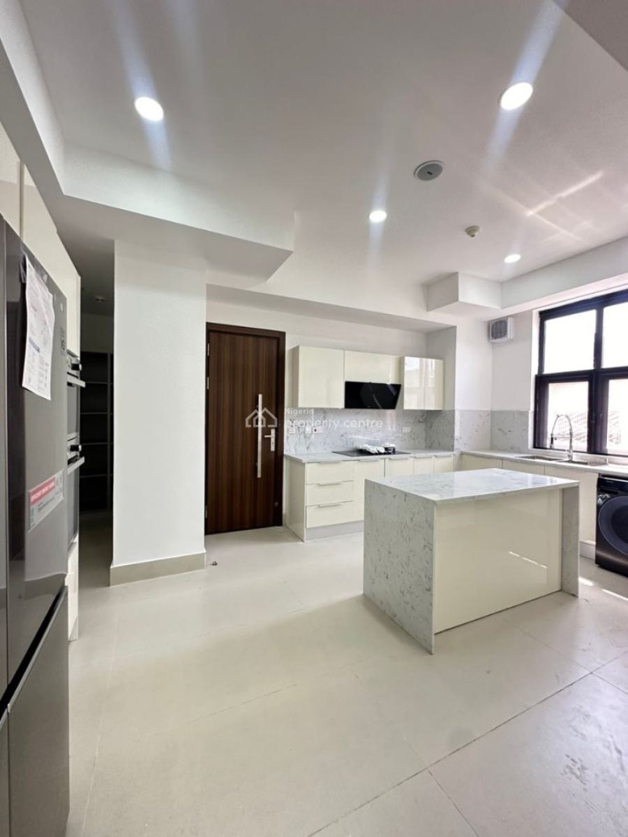 Exquisitely Built 3 Bedroom Apartment with Pool and Gym, Lekki Phase 1, Lekki, Lagos, Flat / Apartment for Sale