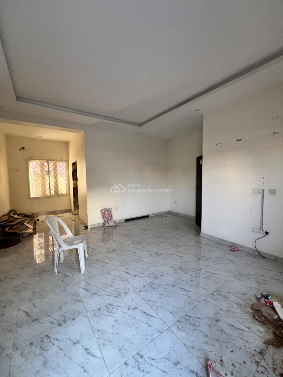 Spacious 3 Bedroom Apartment, Lekki Phase 1, Lekki, Lagos, Flat / Apartment for Rent