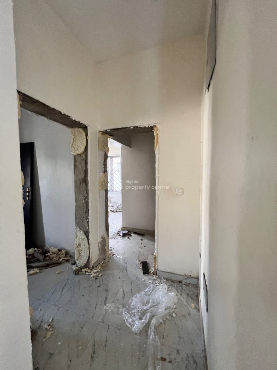 Spacious 3 Bedroom Apartment, Lekki Phase 1, Lekki, Lagos, Flat / Apartment for Rent