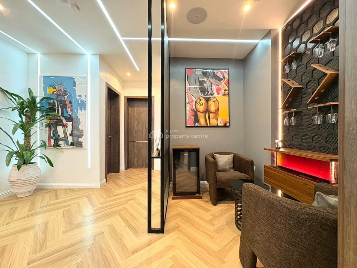 2 Bedroom Apartment with Pool and Gym Now Available, Lekki Phase 1, Lekki, Lagos, Flat / Apartment Short Let