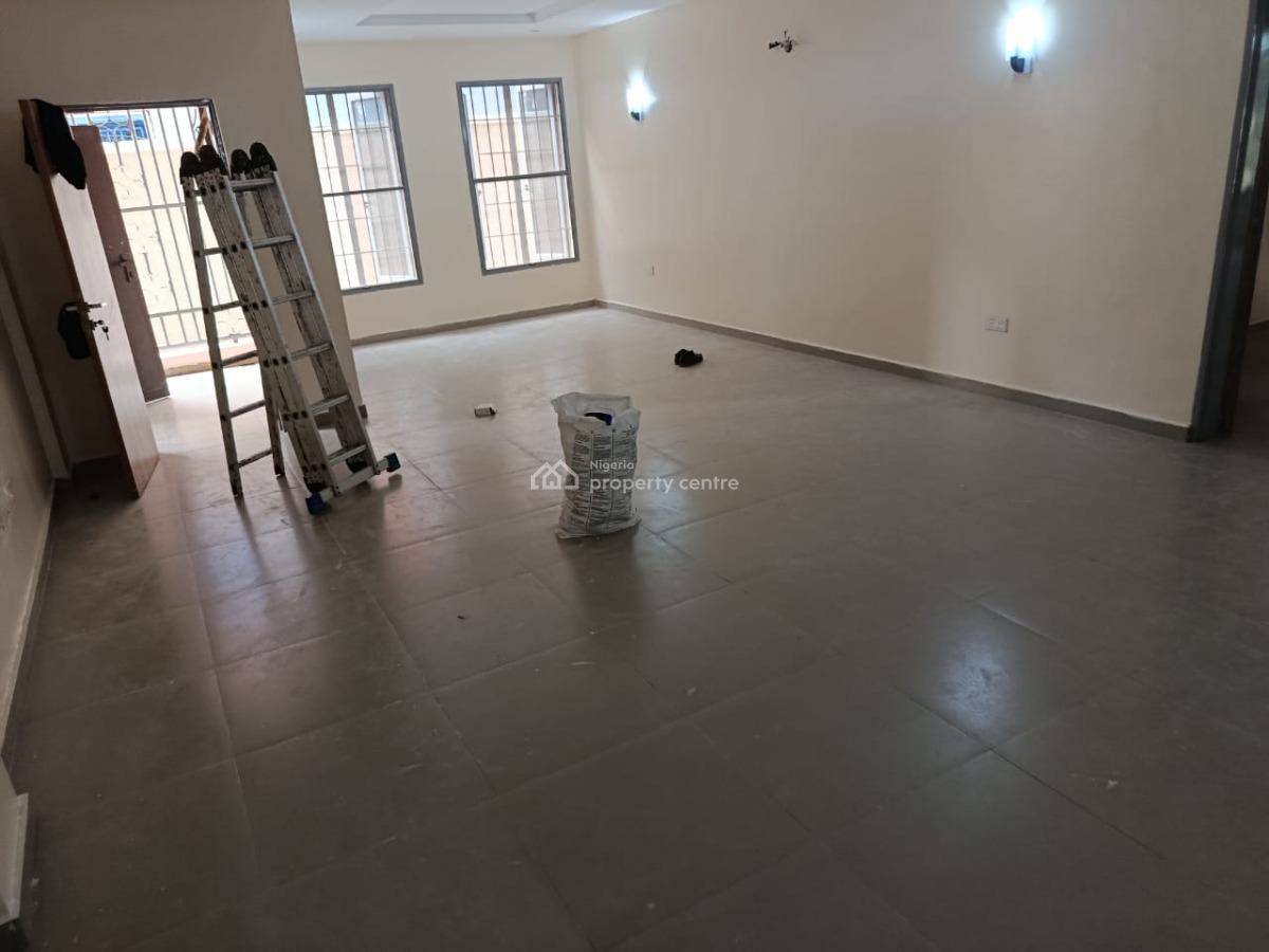 Executive and Luxury 3 Bedroom All En-suite, Olaleye Estate, Iponri, Surulere, Lagos, Flat / Apartment for Rent