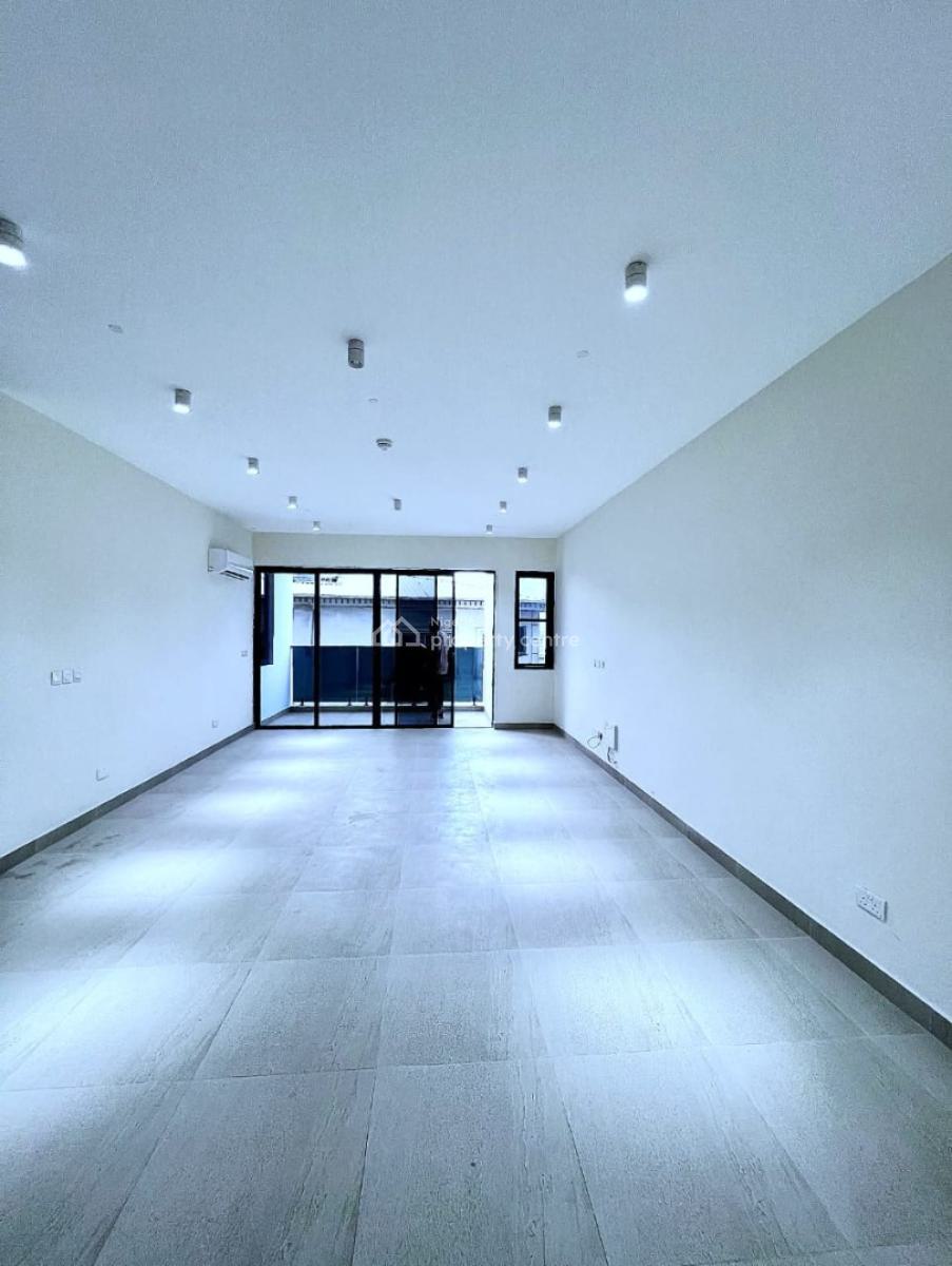 Newly Built 3 Bedroom Apartment, Lekki Phase 1, Lekki, Lagos, Flat / Apartment for Sale