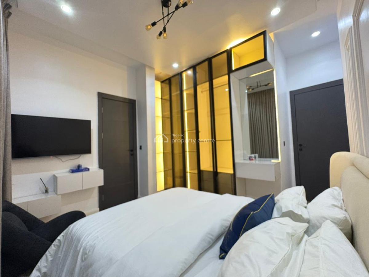 Newly Furnished Luxury 3 Bedroom with Pool and Ps5, Lekki Phase 1, Lekki, Lagos, Flat / Apartment Short Let