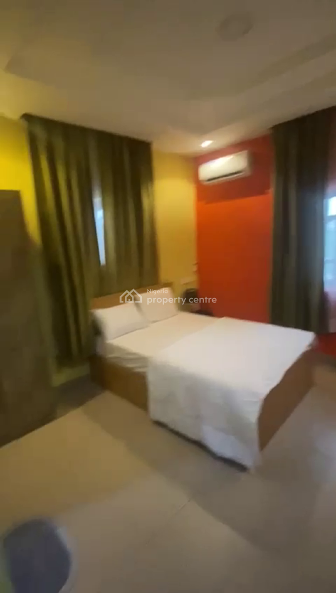 2 Bedroom Flat, Maryland, Lagos, Flat / Apartment for Rent
