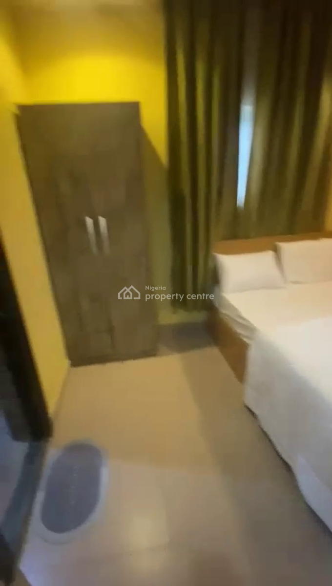 2 Bedroom Flat, Maryland, Lagos, Flat / Apartment for Rent