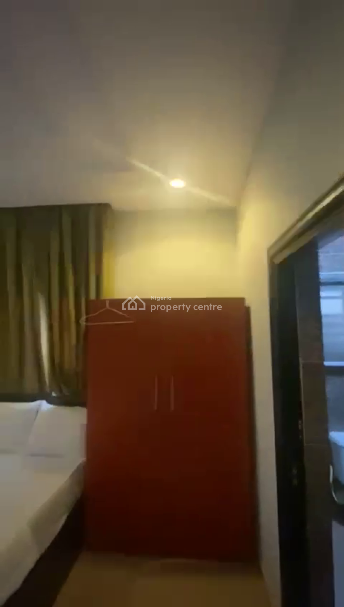 2 Bedroom Flat, Maryland, Lagos, Flat / Apartment for Rent