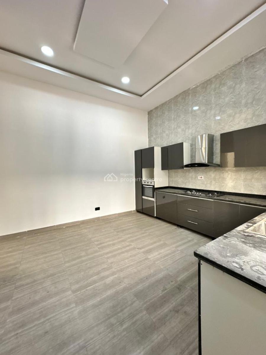 Spaciously Built 4 Bedroom Penthouse with Bq, Victoria Island (vi), Lagos, House for Rent