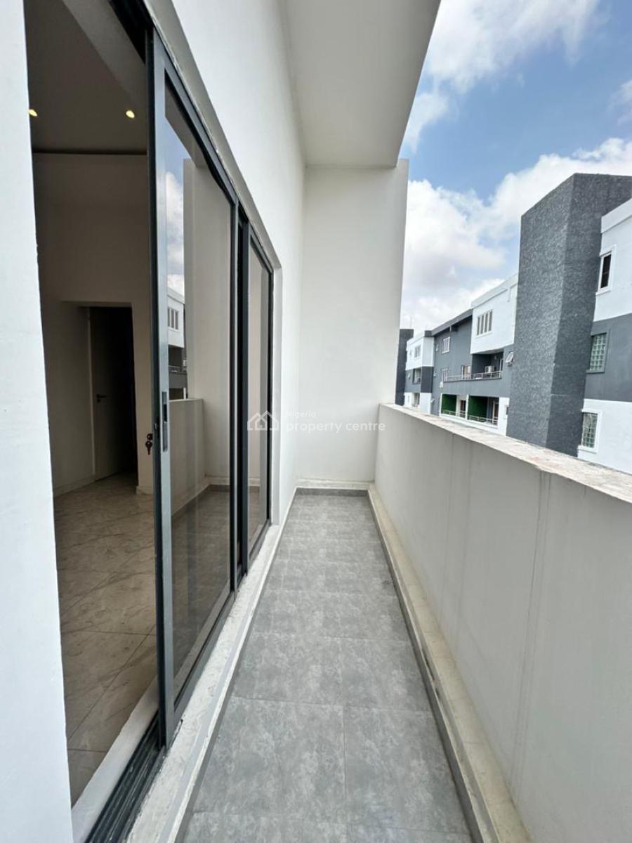 Spaciously Built 4 Bedroom Penthouse with Bq, Victoria Island (vi), Lagos, House for Rent