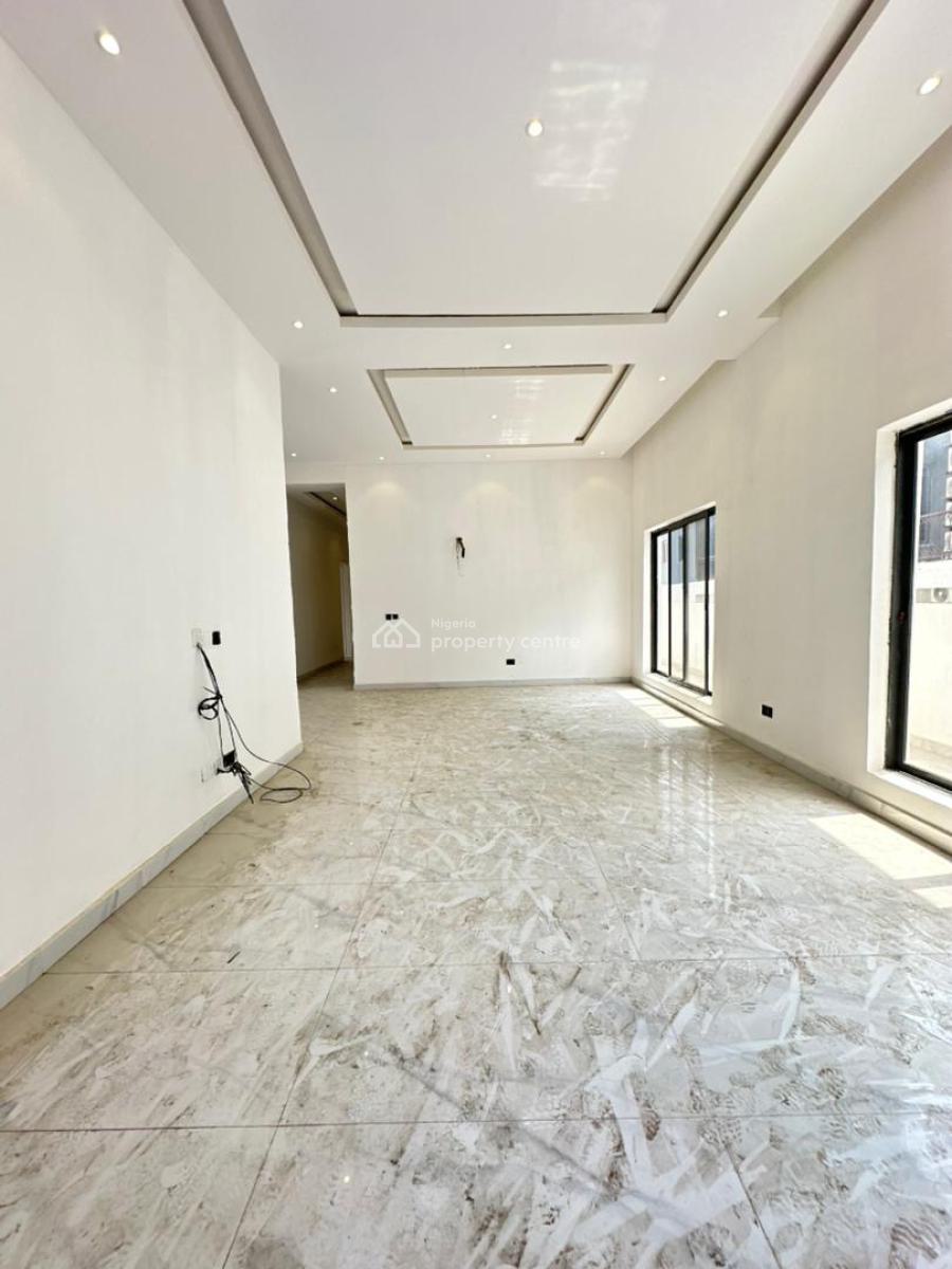 Spaciously Built 4 Bedroom Penthouse with Bq, Victoria Island (vi), Lagos, House for Rent
