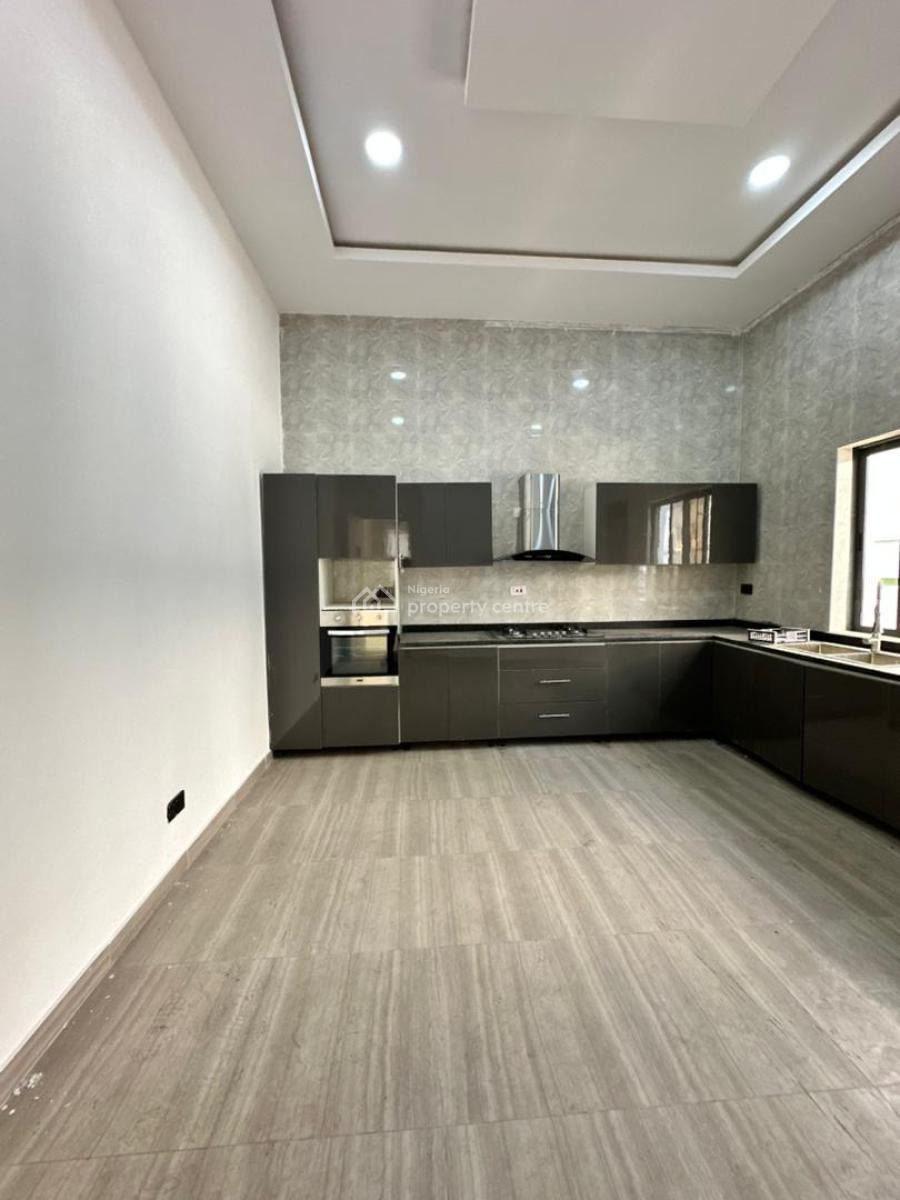 Spaciously Built 4 Bedroom Penthouse with Bq, Victoria Island (vi), Lagos, House for Rent