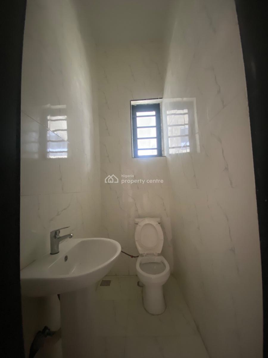 4 Bedroom Terraced Duplex + Bq, New Road, Lekki, Lagos, Terraced Duplex for Sale