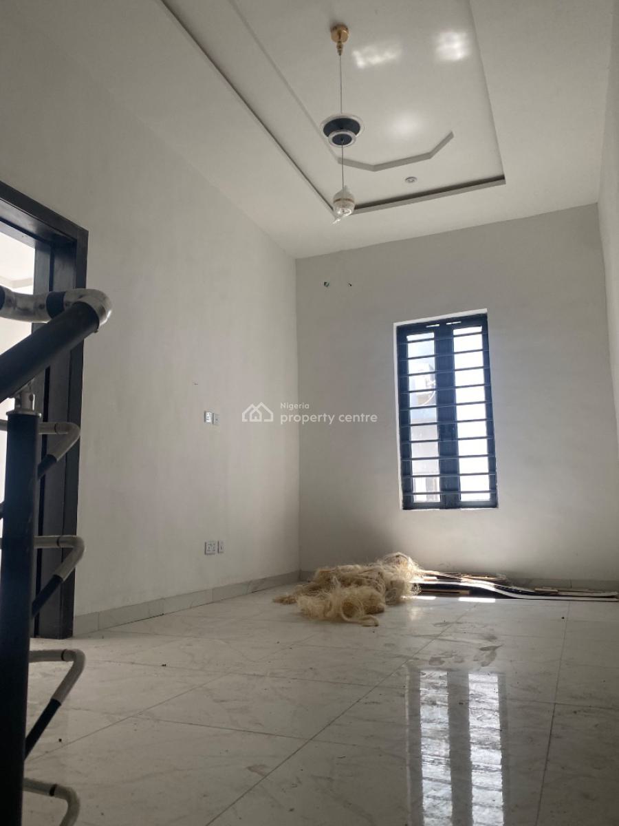 4 Bedroom Terraced Duplex + Bq, New Road, Lekki, Lagos, Terraced Duplex for Sale