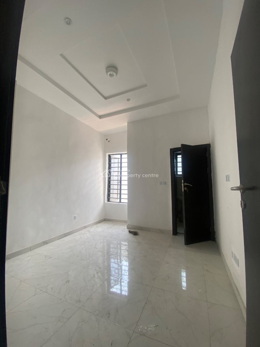 4 Bedroom Terraced Duplex + Bq, New Road, Lekki, Lagos, Terraced Duplex for Sale