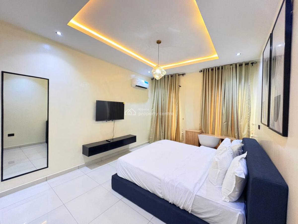 Brand New Luxurious 3 Bedroom Maisonette with Pool, Ps5 & Snooker, Lekki Phase 1, Lekki, Lagos, Flat / Apartment Short Let