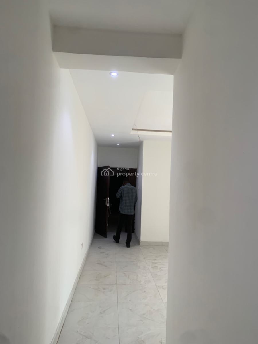 2 Bedroom Apartment, Chief Obafemi Awolowo Road, Alausa, Ikeja, Lagos, Flat / Apartment for Sale