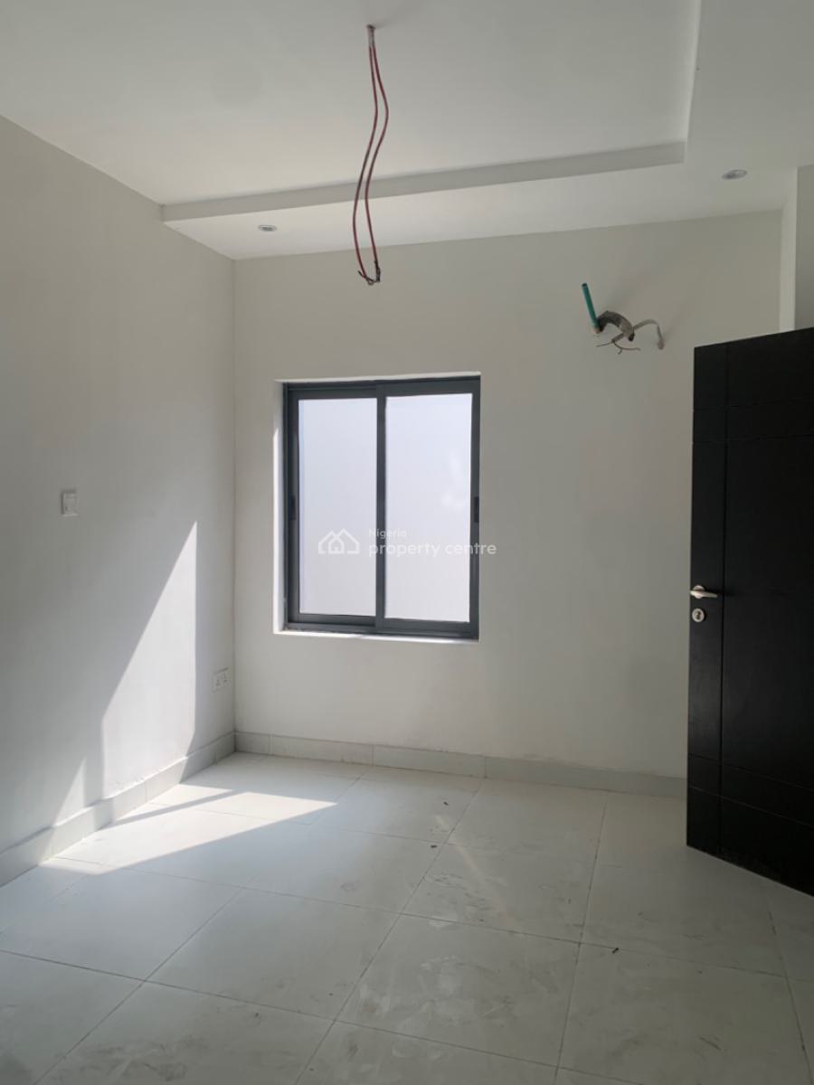 2 Bedroom Apartment, Chief Obafemi Awolowo Road, Alausa, Ikeja, Lagos, Flat / Apartment for Sale