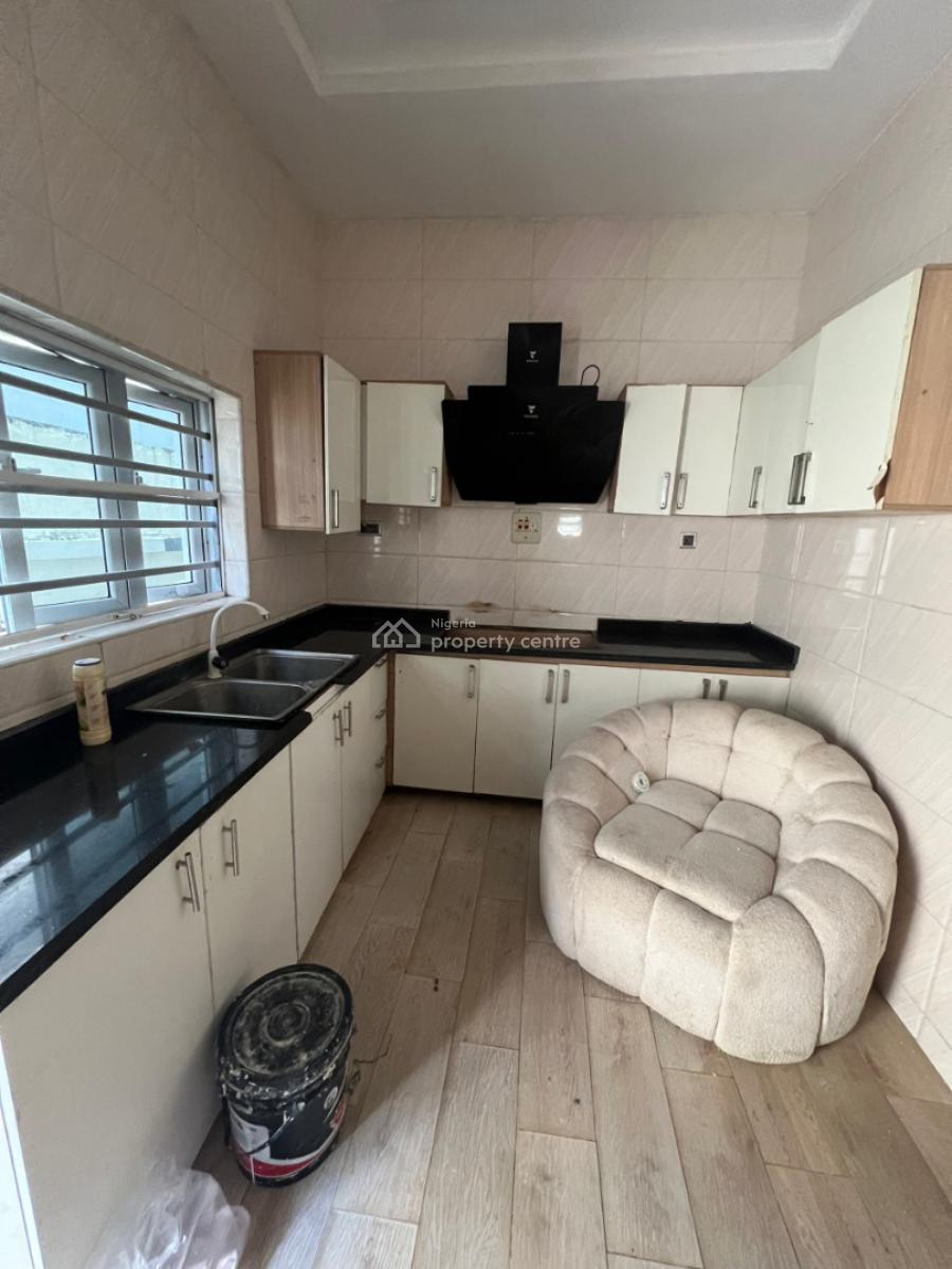 Luxurious Spacious Room, Lekki, Lagos, Flat / Apartment for Rent