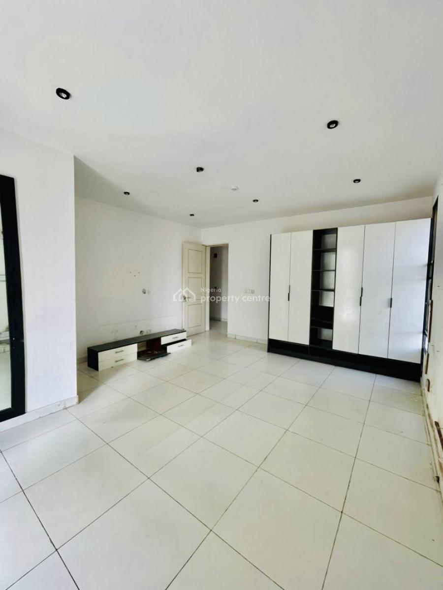 Exquisite and Spacious 4 Bedroom Maisonette, Ologolo, Lekki, Lagos, Flat / Apartment for Rent