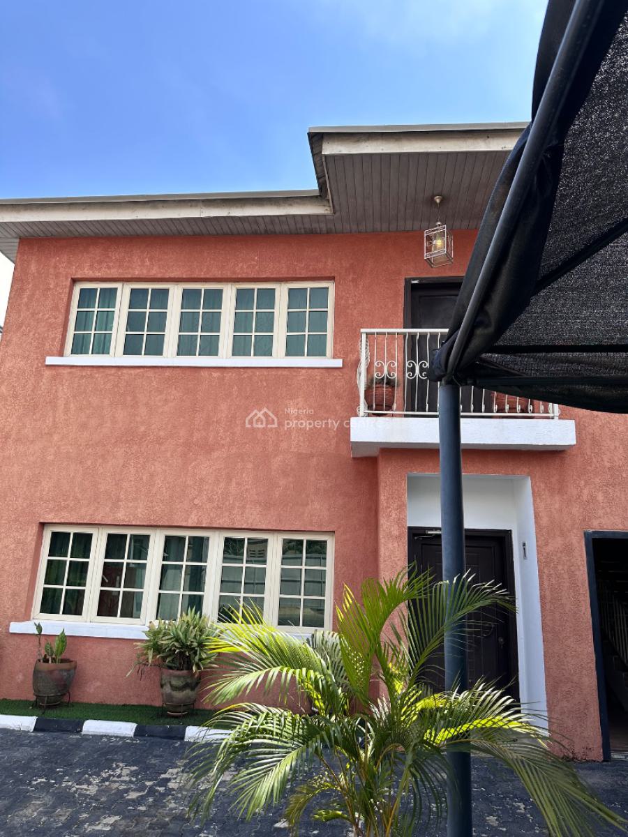 Coolest 2 Bedroom Luxury Apartment, Off Omorinre Johnson Street, Lekki Phase 1, Lekki, Lagos, Flat / Apartment Short Let