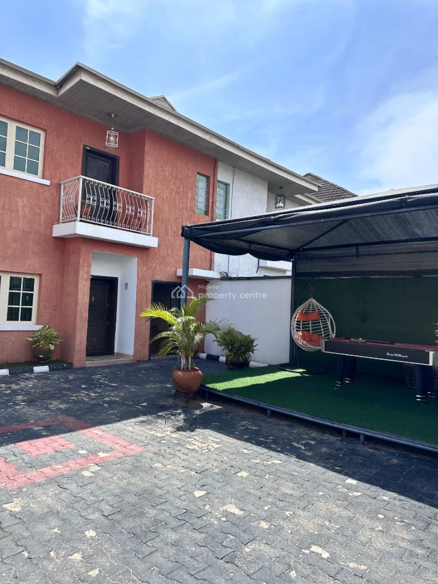 Coolest 2 Bedroom Luxury Apartment, Off Omorinre Johnson Street, Lekki Phase 1, Lekki, Lagos, Flat / Apartment Short Let