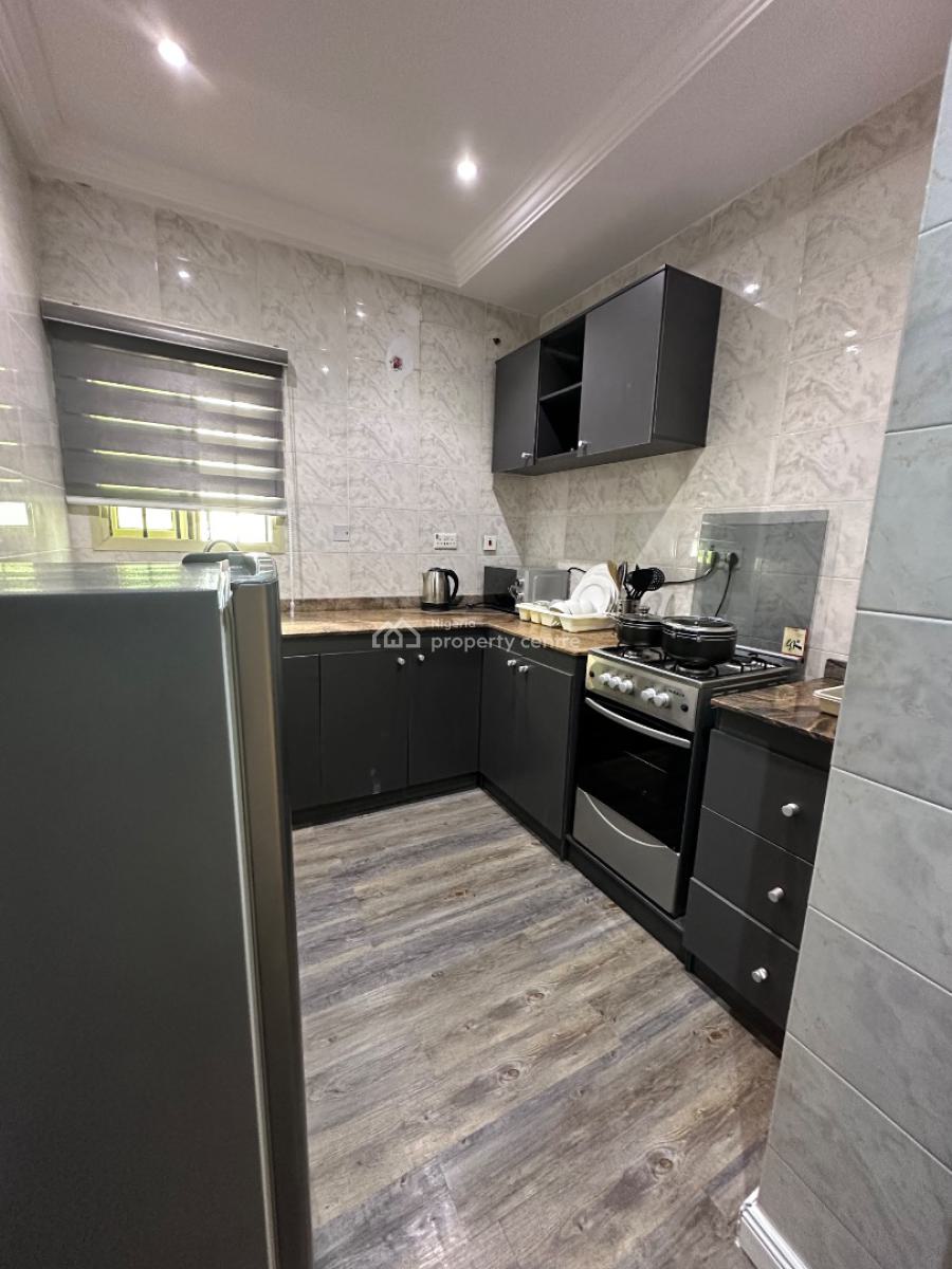Coolest 2 Bedroom Luxury Apartment, Off Omorinre Johnson Street, Lekki Phase 1, Lekki, Lagos, Flat / Apartment Short Let