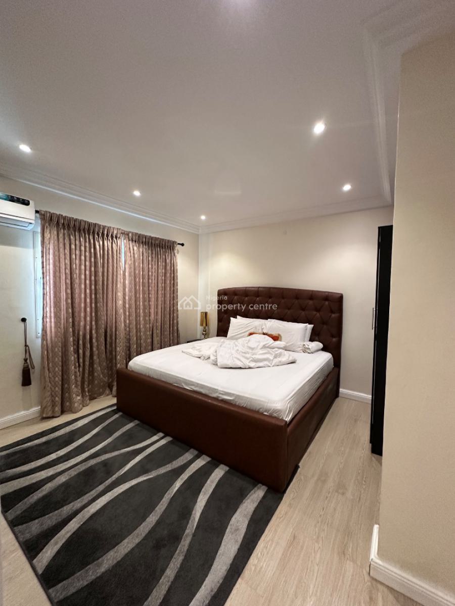 Coolest 2 Bedroom Luxury Apartment, Off Omorinre Johnson Street, Lekki Phase 1, Lekki, Lagos, Flat / Apartment Short Let