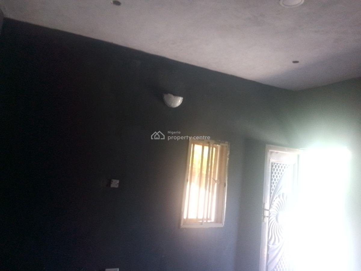 Spacious Luxury Self Contain with Excellent Features, Muniru Estate, Ogombo, Ajah, Lagos, Self Contain (single Rooms) for Rent