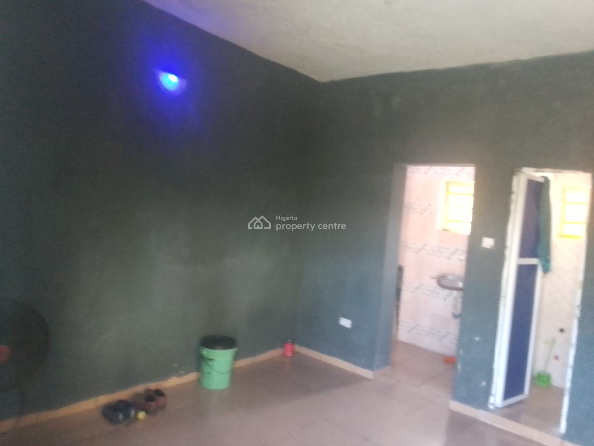 Spacious Luxury Self Contain with Excellent Features, Muniru Estate, Ogombo, Ajah, Lagos, Self Contain (single Rooms) for Rent