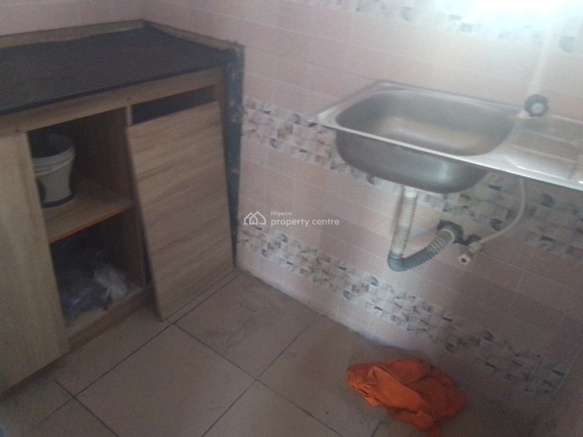 Spacious Luxury Self Contain with Excellent Features, Muniru Estate, Ogombo, Ajah, Lagos, Self Contain (single Rooms) for Rent