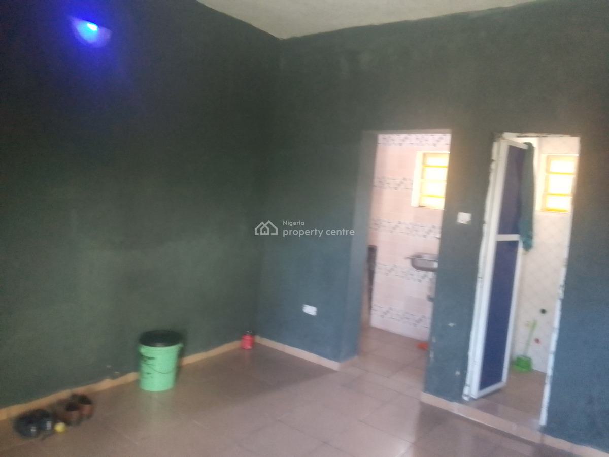 Spacious Luxury Self Contain with Excellent Features, Muniru Estate, Ogombo, Ajah, Lagos, Self Contain (single Rooms) for Rent