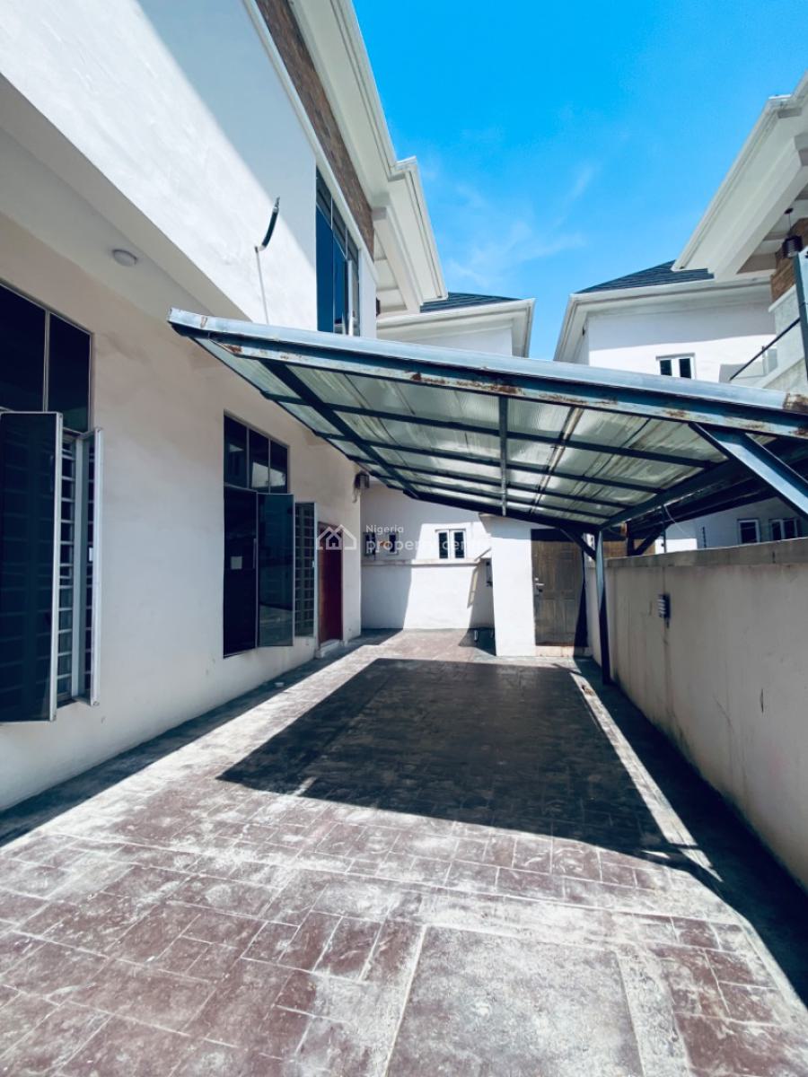 Standard 5 Bedrooms Detached Duplex with a Boys Quarter and Kitchen, Eleganza 2nd Toll Gate By Chevron, Lekki Phase 2, Lekki, Lagos, Detached Duplex for Rent