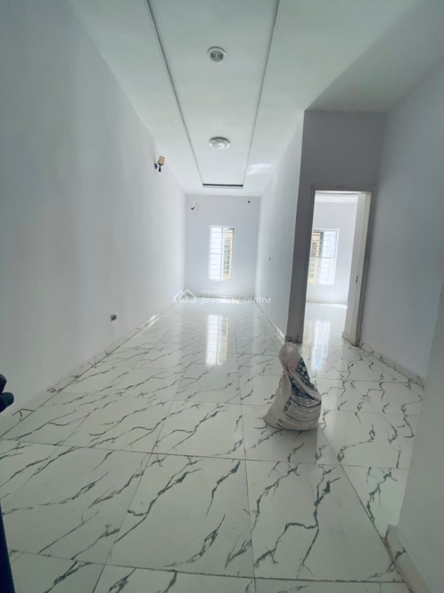 Standard 5 Bedrooms Detached Duplex with a Boys Quarter and Kitchen, Eleganza 2nd Toll Gate By Chevron, Lekki Phase 2, Lekki, Lagos, Detached Duplex for Rent