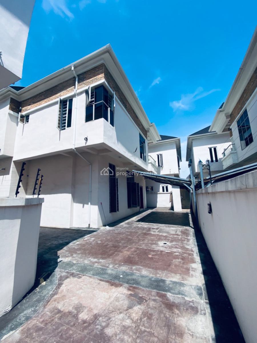 Standard 5 Bedrooms Detached Duplex with a Boys Quarter and Kitchen, Eleganza 2nd Toll Gate By Chevron, Lekki Phase 2, Lekki, Lagos, Detached Duplex for Rent