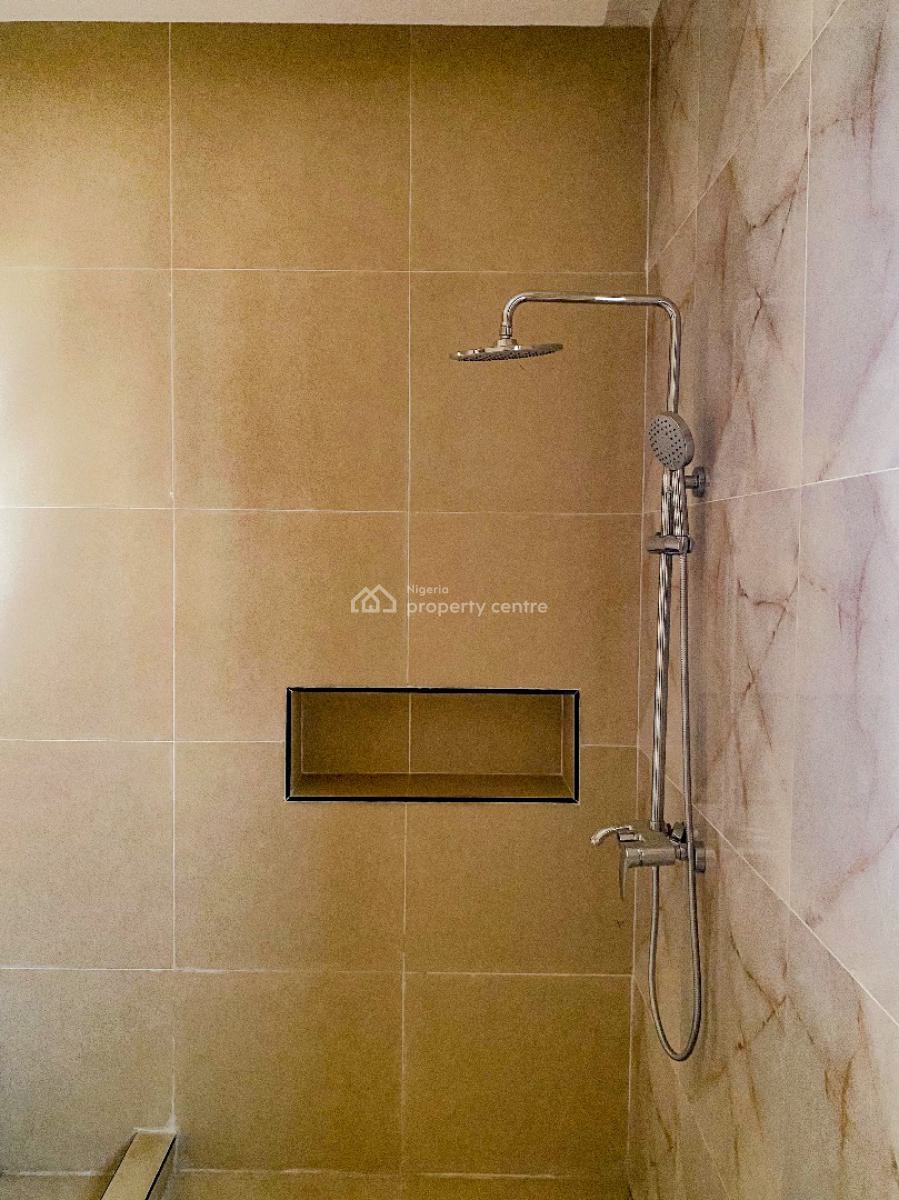 6-bedroom Detached Duplex, Jahi, Abuja, Detached Duplex for Sale