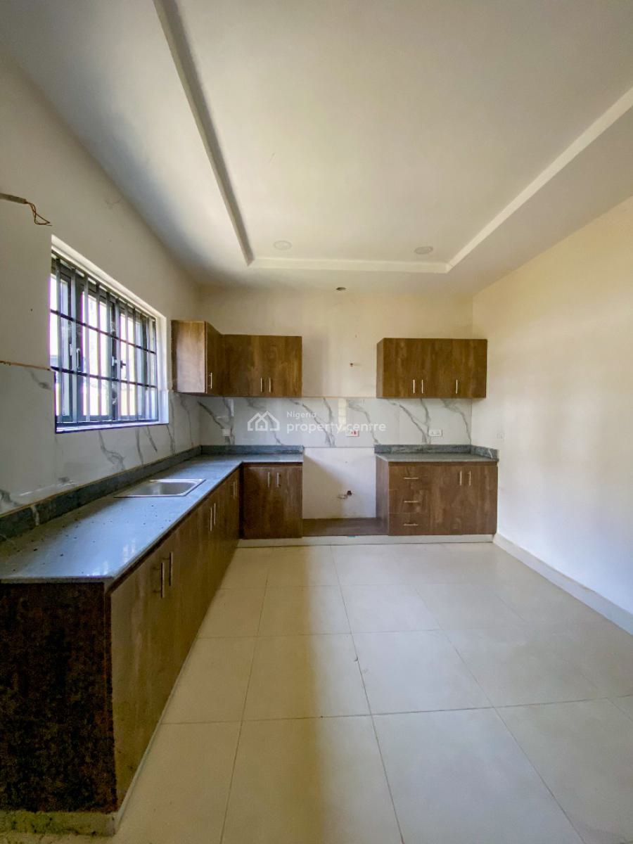 6-bedroom Detached Duplex, Jahi, Abuja, Detached Duplex for Sale