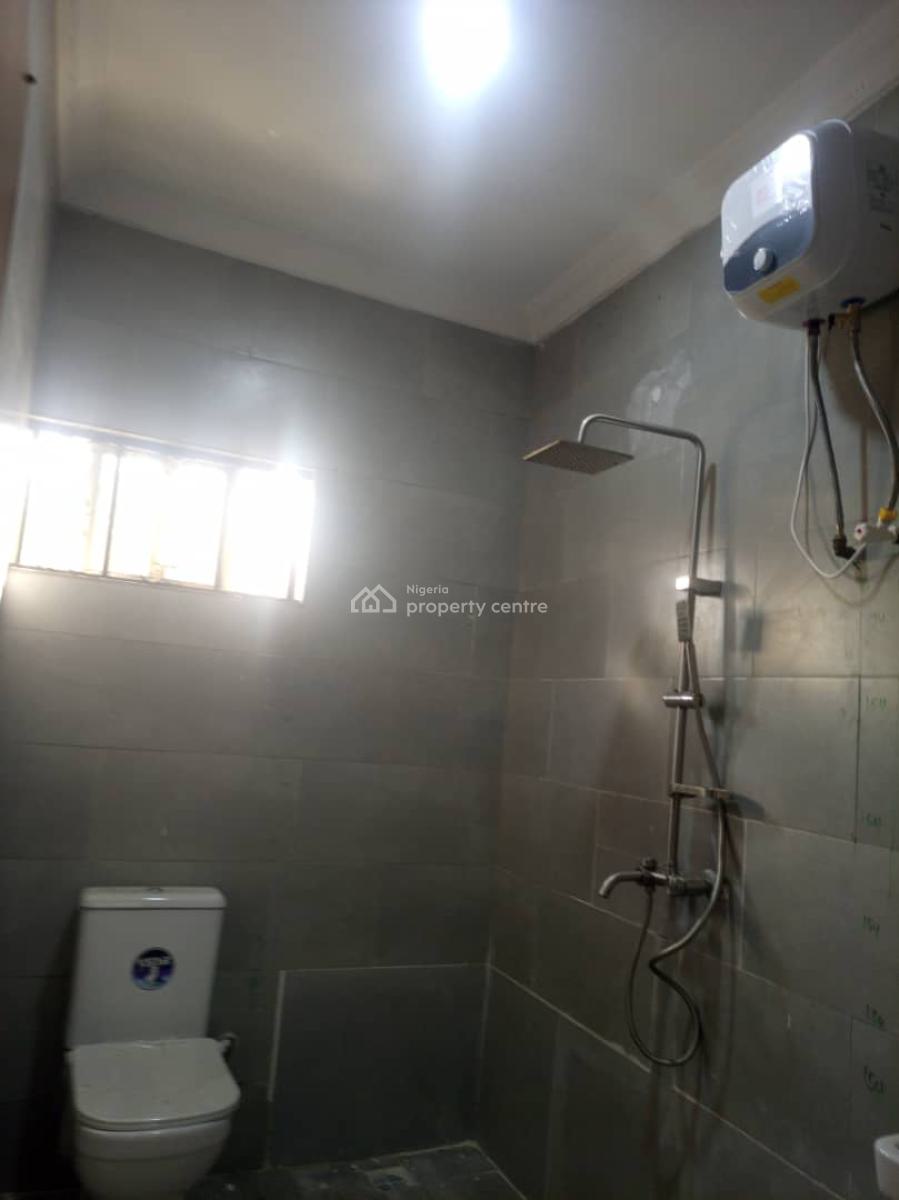 3 Bedroom Flat Is Available, Off Lekki Phase 1 Gate, Lekki Phase 1, Lekki, Lagos, Flat / Apartment for Rent