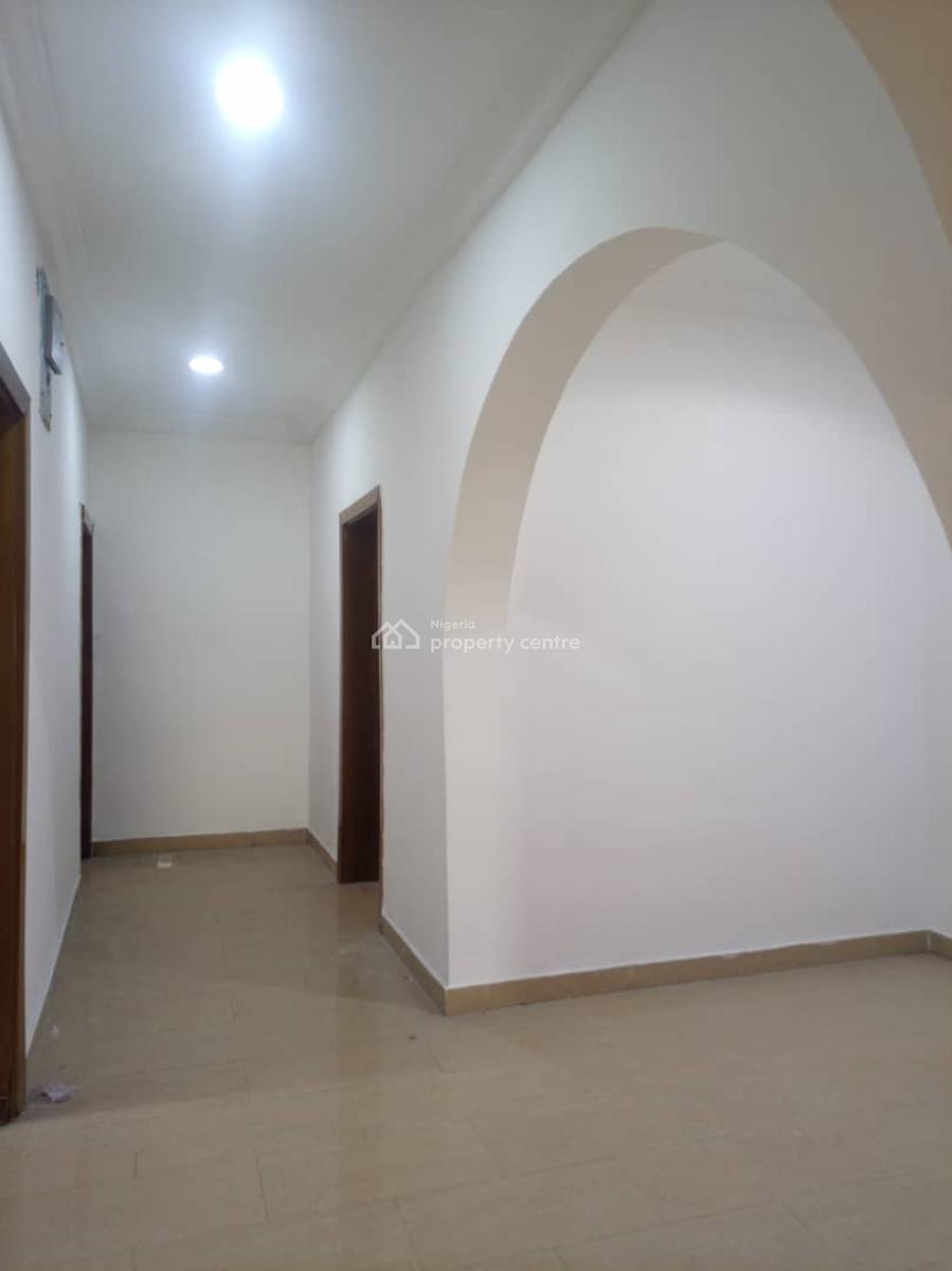 3 Bedroom Flat Is Available, Off Lekki Phase 1 Gate, Lekki Phase 1, Lekki, Lagos, Flat / Apartment for Rent