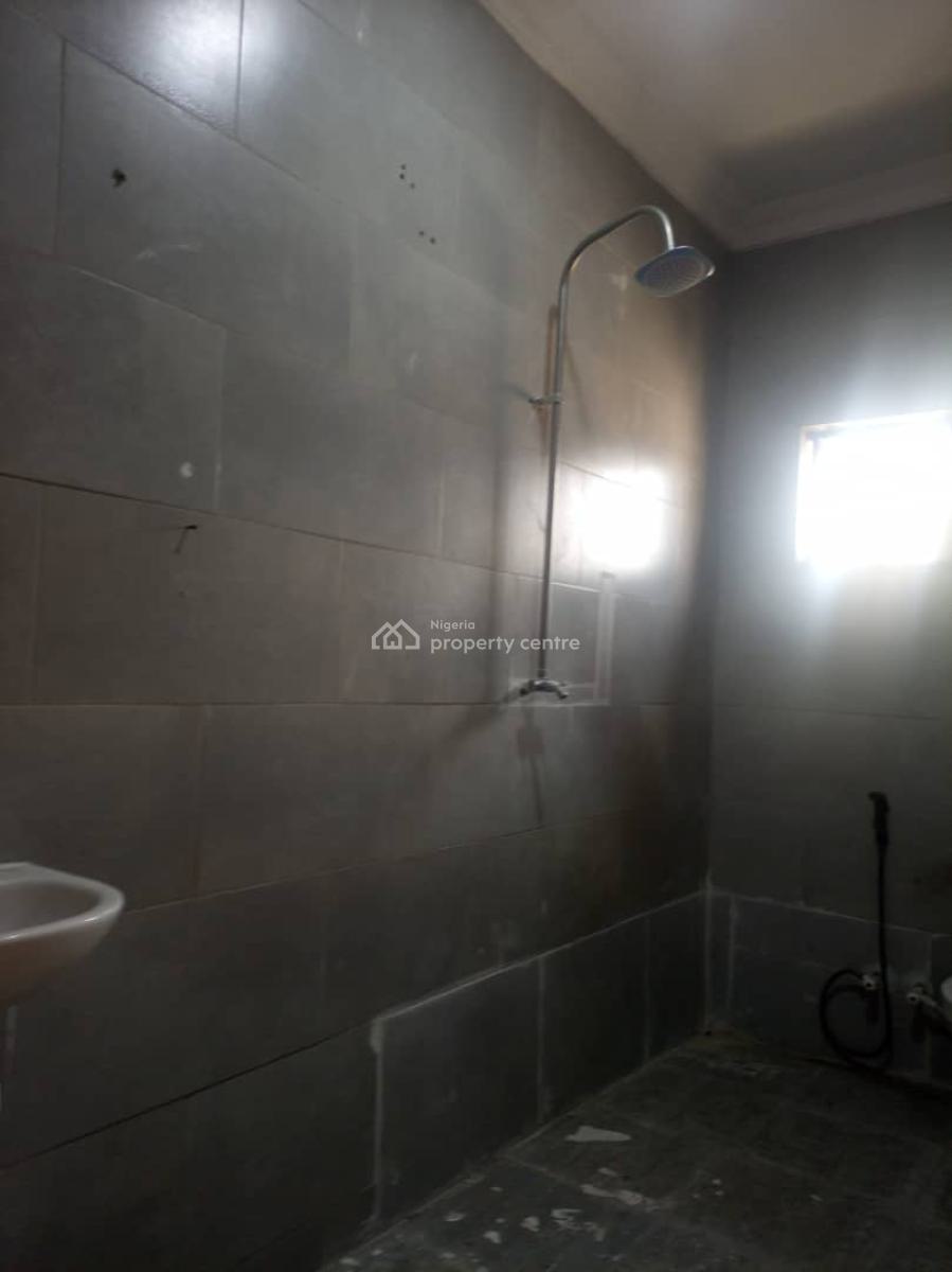 3 Bedroom Flat Is Available, Off Lekki Phase 1 Gate, Lekki Phase 1, Lekki, Lagos, Flat / Apartment for Rent