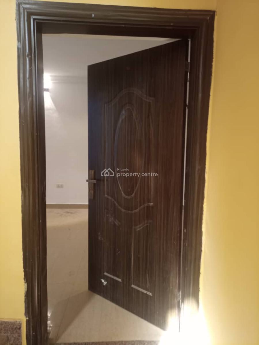 3 Bedroom Flat Is Available, Off Lekki Phase 1 Gate, Lekki Phase 1, Lekki, Lagos, Flat / Apartment for Rent