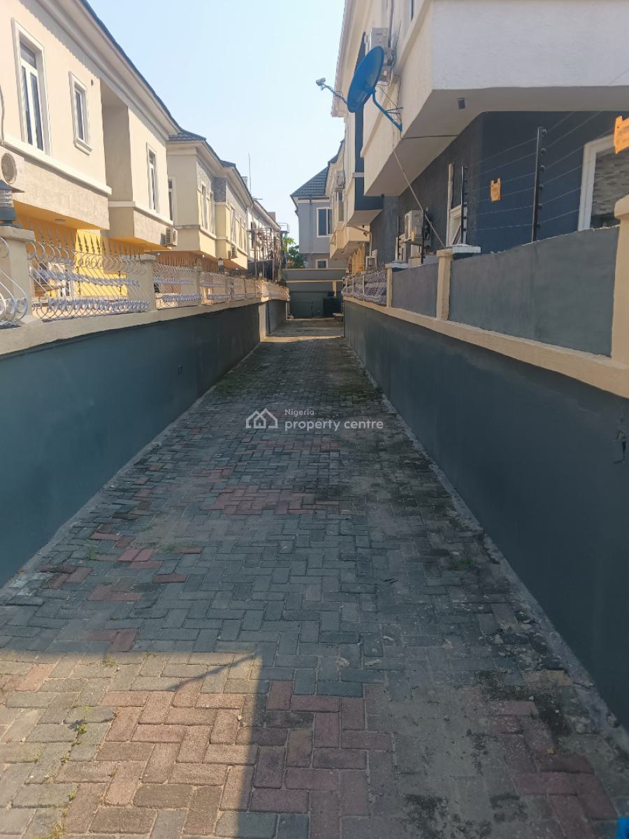 5 Bedrooms + Bq Detached Duplex(back Unit), Chevy View Estate, Chevron Drive, Chevron, Lekki, Lagos, Detached Duplex for Sale