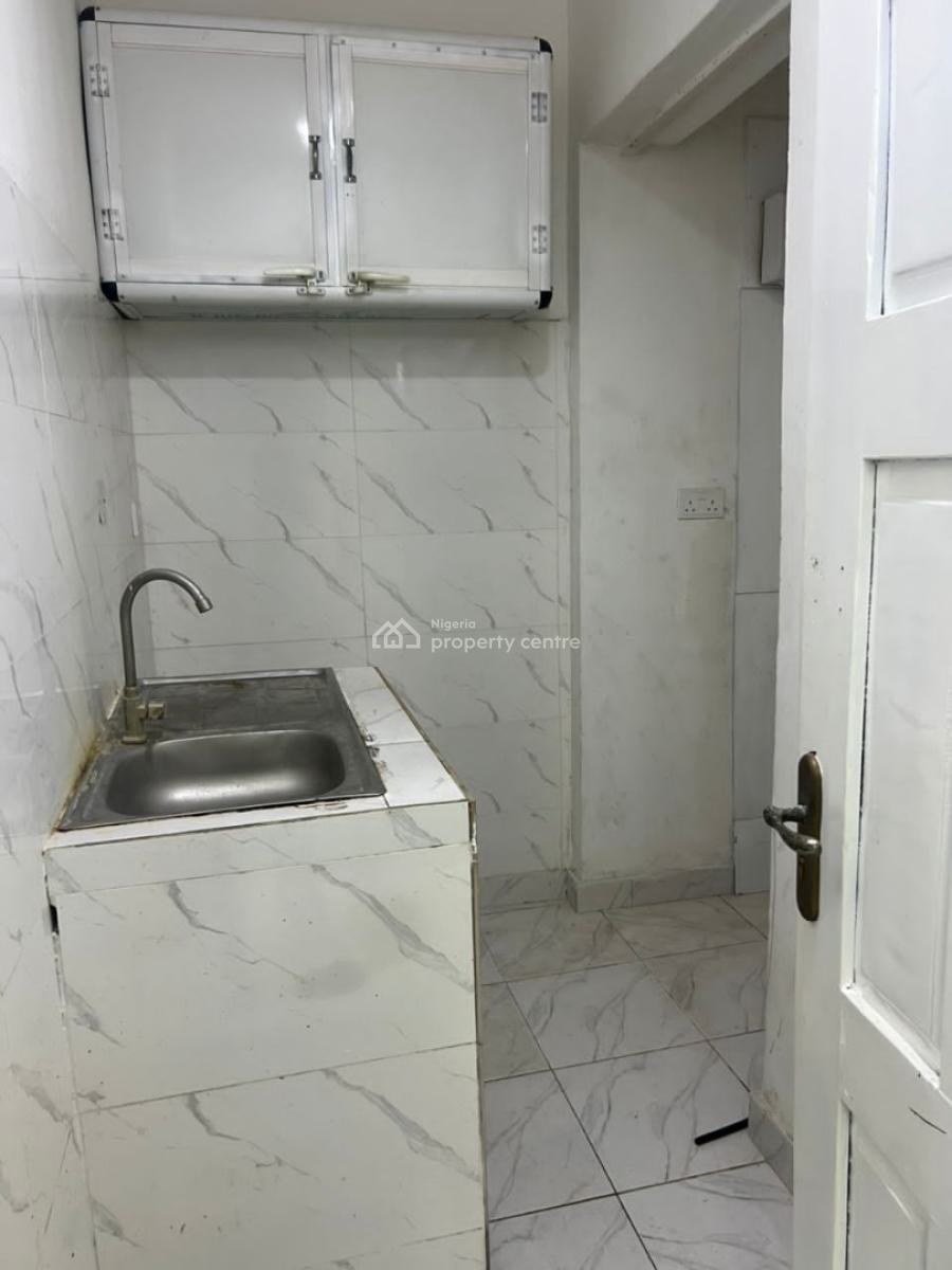 Well Maintained Miniflat with Personal Kitchen, Lekki Phase 1, Lekki, Lagos, Mini Flat (room and Parlour) for Rent